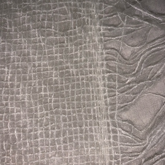 Vintage “EATON” Brand 100% Polyester Shawl in Off White-48” x 48” - Picture 5 of 12